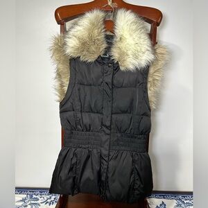 Moda International Black Vest with Fur Trim Women’s Small- Removable Fur